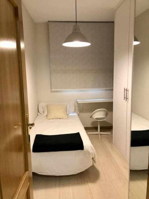 Apartamento Pisito del gorrión Granada Exterior foto