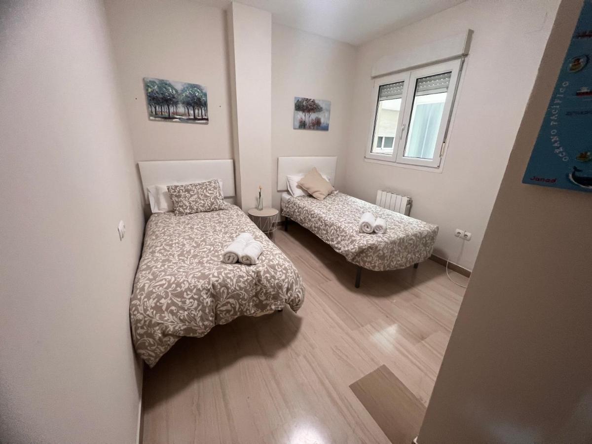 Apartamento Pisito del gorrión Granada Exterior foto